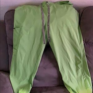 WonderWink scrub set Green